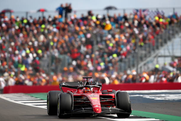 Con l'ala danneggiata, con le bianche ha sfiorato il podio. Con un muretto inspiegabilmente contro.

Il vero MVP sei tu Charles. Non ti meritano. La Ferrari non è alla tua altezza.

#SilverstoneGP