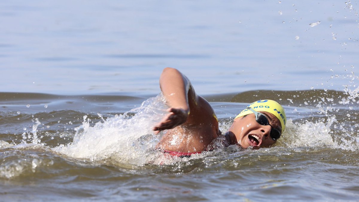 🏊‍♂️ Esteban Enderica, oro 🥇 en los 5.000 m. Aguas Abiertas en #Valledupar2022 

📌 El nadador azuayo hizo 55:55.42 y aporta con la medalla 18 de oro para #Ecuador en los XIX #JuegosBolivarianos