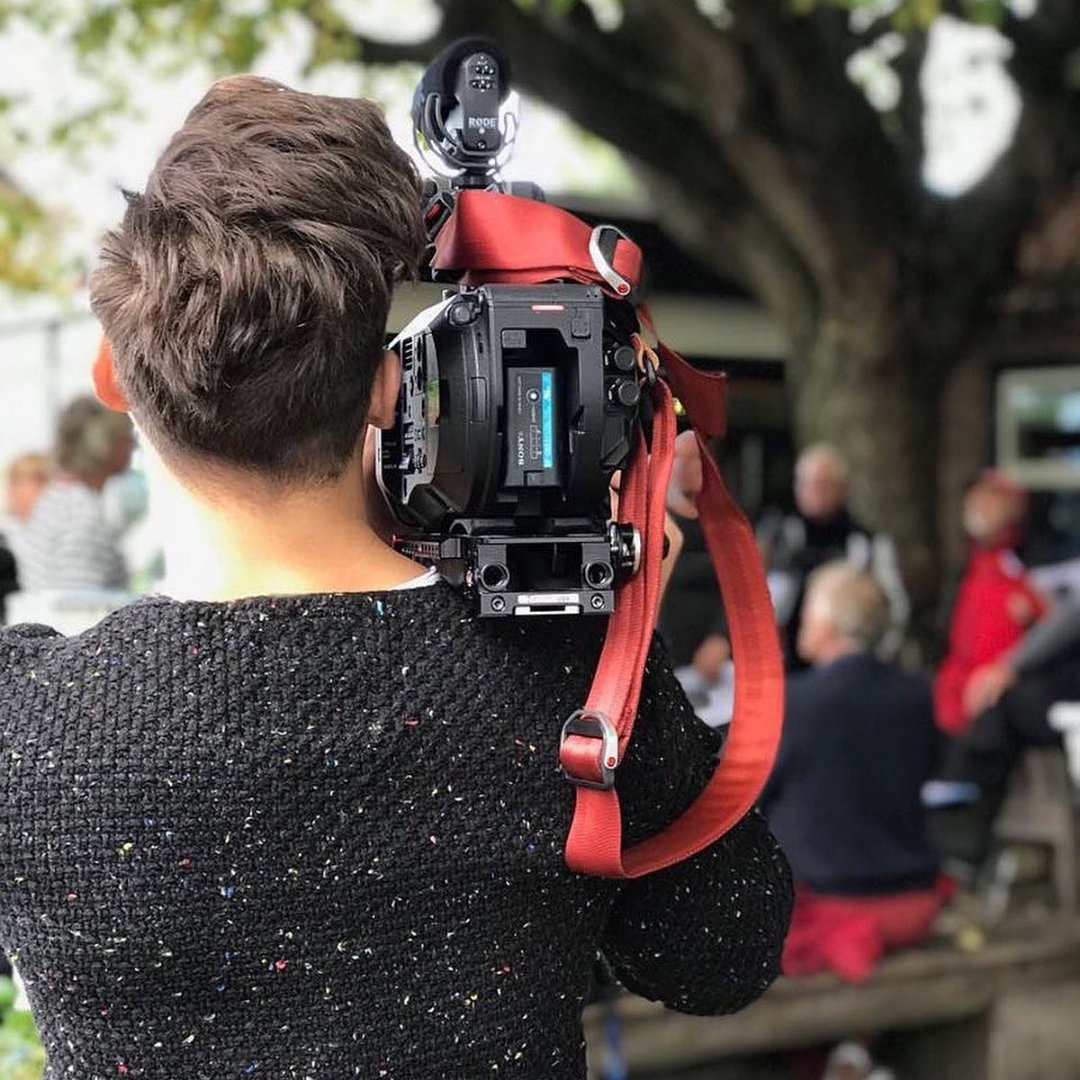 Zacuto's tweet photo. Repost From
@timbmyung1
.
.
#camera #filmmaker #sony #video #photo #cameragear #gear #lenses #sonyfs7 #sigmaart #sigma #gearoftheday #setup #videographer #filmmaking #events #myvideobay #tech #atomos #hdr #4K #zacuto #bts #peakdesign #røde #rodemic https://t.co/FMkWJ0KNmv