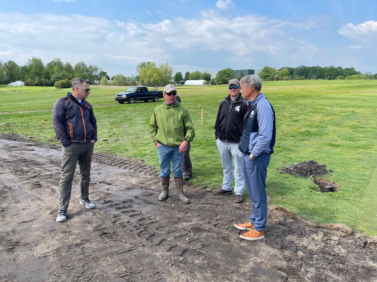 miturfgrass's tweet photo. A comparison of hydroponic subsurface irrigation to variable depth overhead irrigation systems: https://t.co/yBiwaxCv6U
"Jesse Sholl, Brad Boyd from Frontier Golf, Mike Rabe, and Martin Sternberg discuss construction of the project" https://t.co/nU13NPCsUq