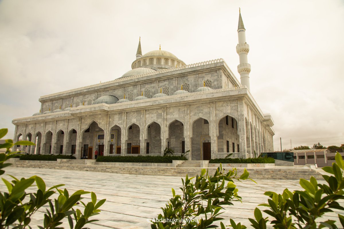 Abdishukrihaybe's tweet image. Photos from the newly built mosque in #Mogadishu, #Somalia.