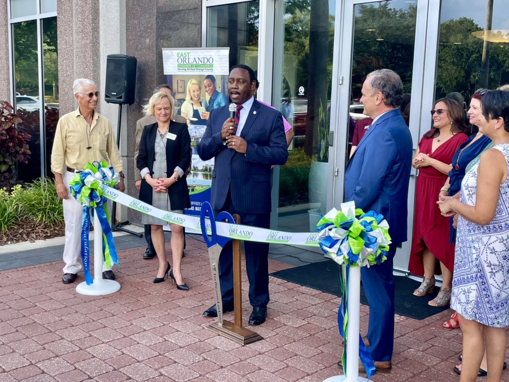 RepDarrenSoto's tweet image. Last week #TeamSoto was on hand for @CommandPostTech’s new office grand opening in East Orlando.

Together we will boost cybersecurity, protect the homeland and create more higher paying jobs in Central Florida!