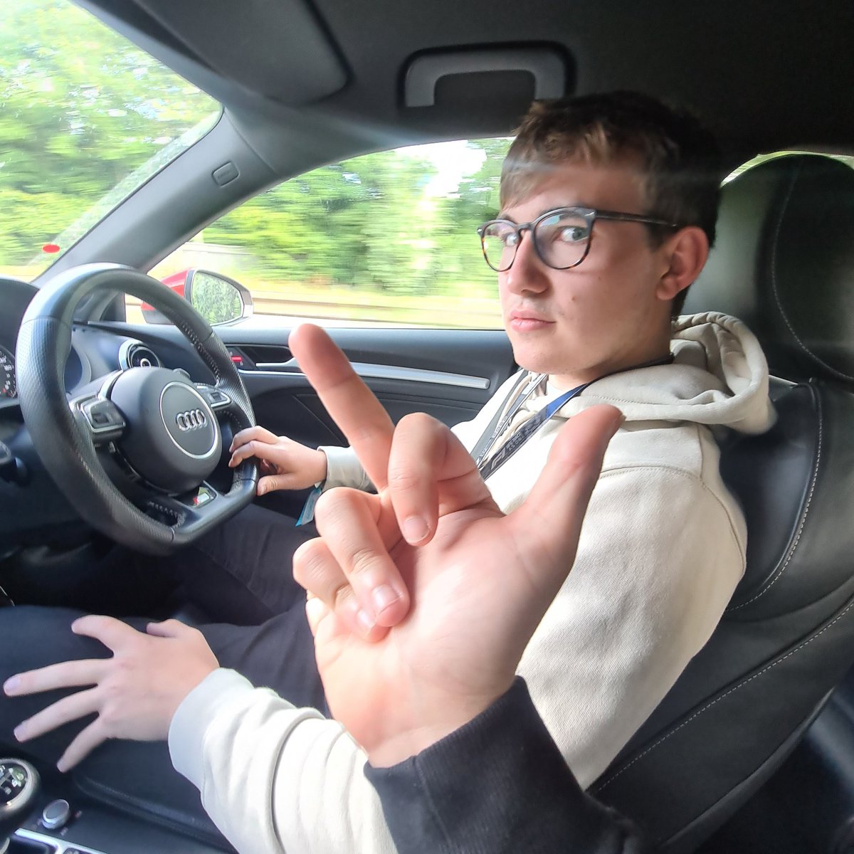 JimmyBroadbent's tweet image. 