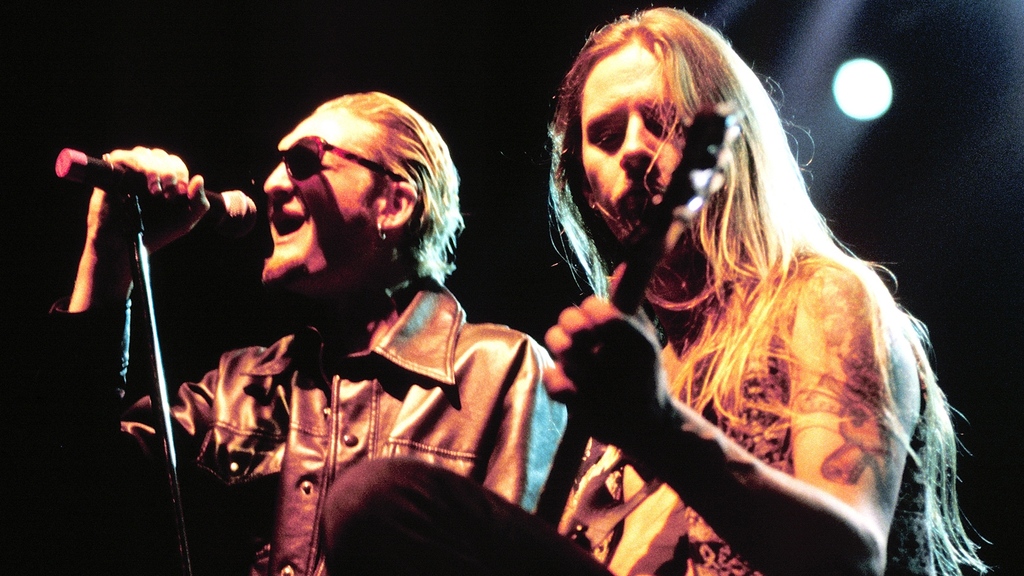 The 15 greatest Alice in Chains songs l8r.it/GRbn