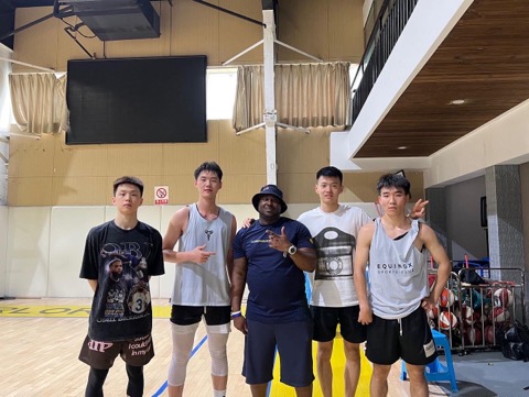 N2NPerformance's tweet photo. Show up...beat you up...and take pics. Always happy to see my boys anywhere and everywhere they play. They've made China worth it. And it's just the start. #bighomie #Next2None #futurepro https://t.co/ftTWDuObqO