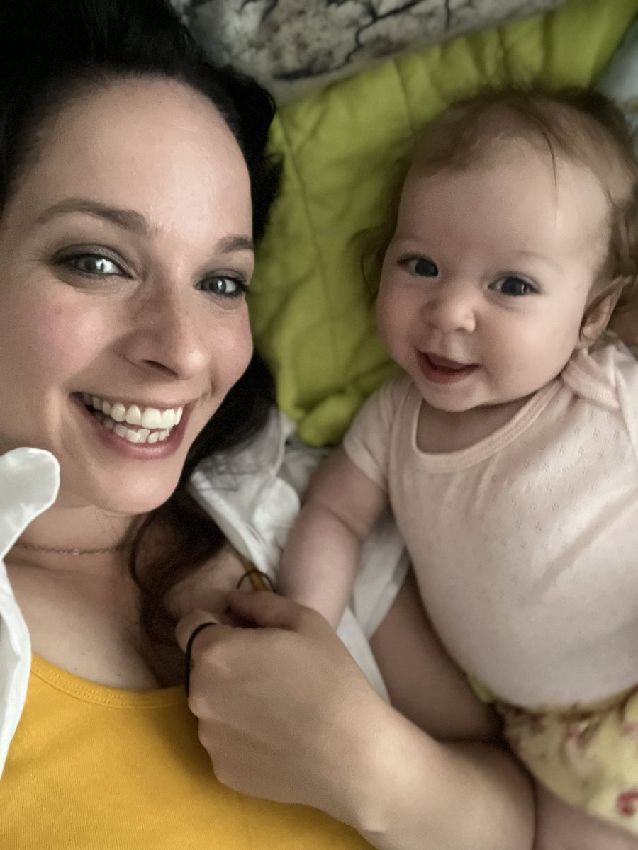 How is that for cuteness?

My baby girl almost 5 months✨🌈
#emoiryah