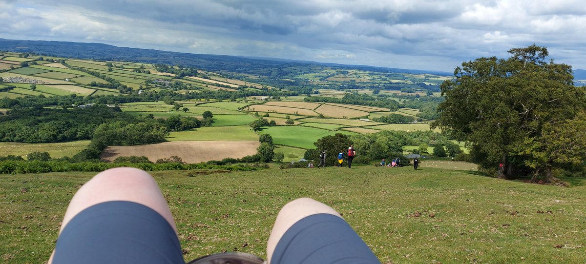 fluffyants22's tweet photo. #hiking in brecon yesterday #getoutthere #Girls #Wales https://t.co/UiO2iva29s