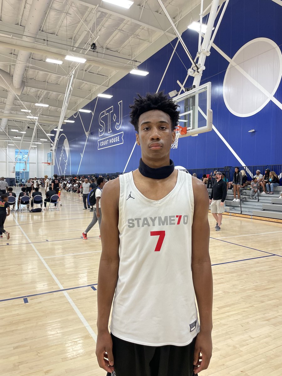 Drew “Mr. Get a Bucket” McKenna from Team Melo finished the game with 21 pts while dominating inside the paint grabbing 12 rebounds. Whenever his team needed a stop on defense or a score on offense the ball went through Drew. They beat DC Premier 63-61 !!! 
#tourneyofchampions🏆