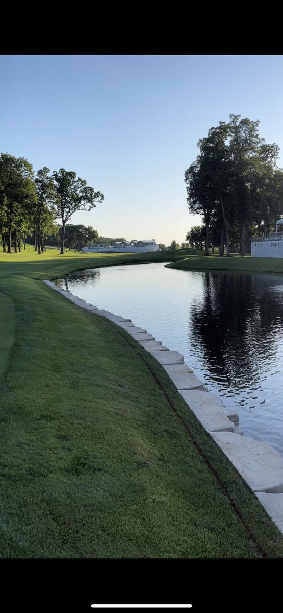 edlisb's tweet image. What an awesome week at the @JDCLASSIC. Lots of hard work, amazing weather, and great people make for an amazing looking course.