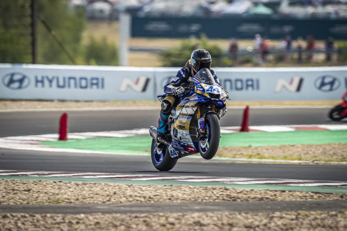 #MilanRacing #IndenHof #BakkerijLemmens #LookwellBikeFashion #BPGSiebenBouw #PerfectBrandpreventie #TeamBRSSuspension #VincoRacing #LS2Helmen #CowboysOnline #MGMPerformance #InternationaleDeutscheMotorradmeisterschaft #PoweredbyKEMCO