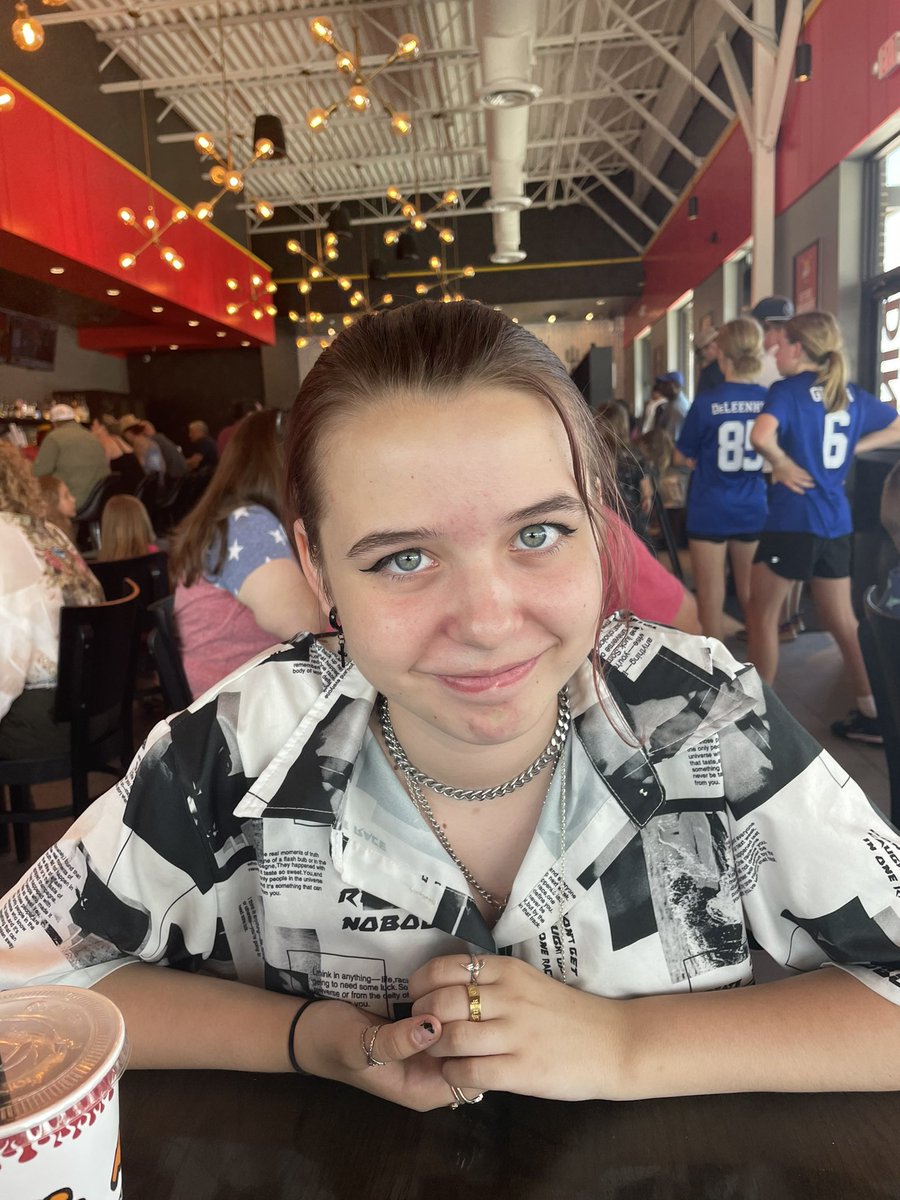 Enjoying our lunch together.  She heads back to Tennessee in the morning.  Been a great 10days!