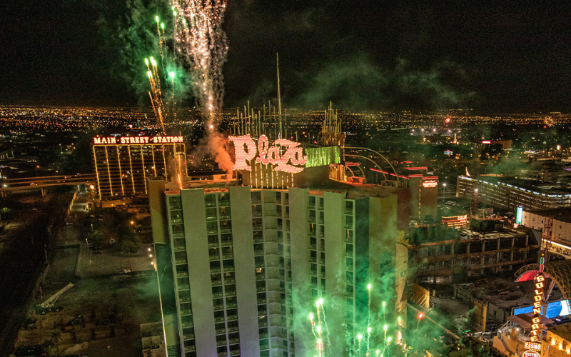 CityOfLasVegas's tweet photo. Here’s a list of places to catch fireworks shows this weekend: https://t.co/N774RJJdC0 

And review these safety tips: https://t.co/N99C5dXrvl https://t.co/z085ZNCCMz