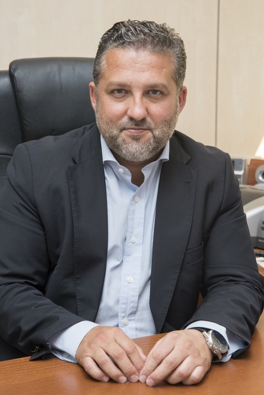 Por nuestro 20 aniversario, nos gustaría hacer mención especial a nuestro CEO <a href="/FerValmaseda/">Fernando Valmaseda</a>. A lo largo de su trayectoria profesional ha recibido numerosos premios como el de "Ejecutivo del año como Director de Comunicación Estratégica 2017".

Un orgullo trabajar a su lado.