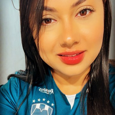 karen1886's tweet photo. #NuevaFotoDePerfil https://t.co/tVxa4ujCj9
