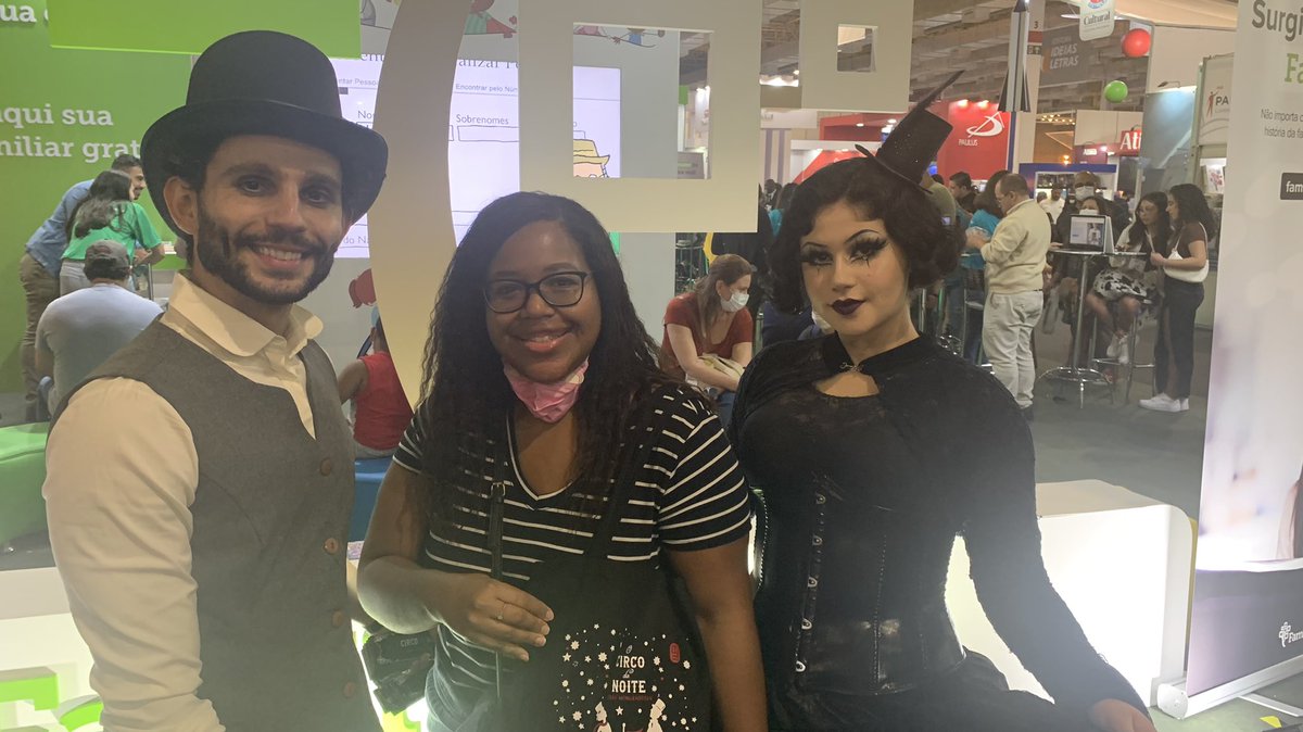 _ananssa's tweet photo. Caça ao tesouro para o caminho bookverso!!!! Animada demais para ler esse livro e já garanti minha ecobag 🖤🖤🖤 https://t.co/yiiDzBkwFF