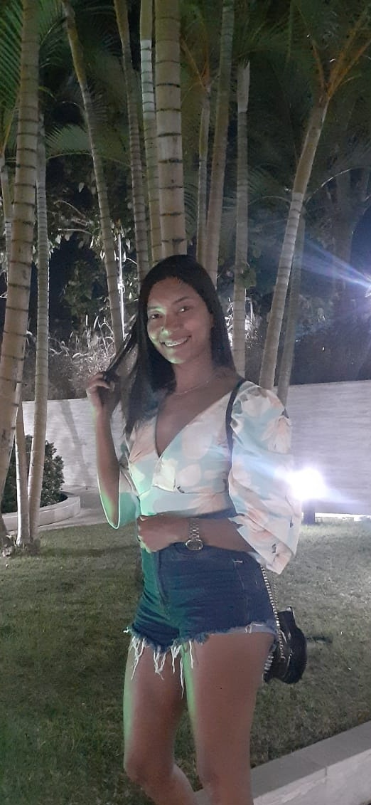 Que a gente carregue fé amor e pensamentos positivos todos os dias.✨🙏🤍