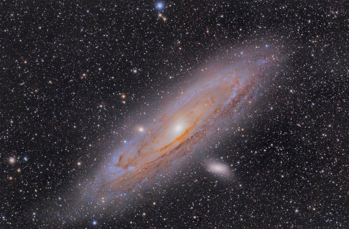 What is wrong with Andromeda?

Does Andromeda Galaxy contradict Hubble's Law?

🧵1/7 Keep reading 👇

📷Andromeda Galaxy by me collected by <a href="/nvlcllctr/">Novole</a>
