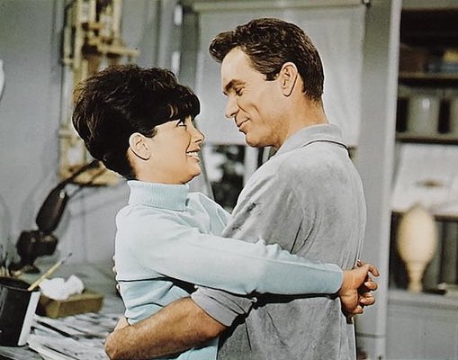 This week’s #SundayFunnies leading couple is Suzanne Pleshette and Dean Jones #TheUglyDachshund #SuzannePleshette #DeanJines #Disney