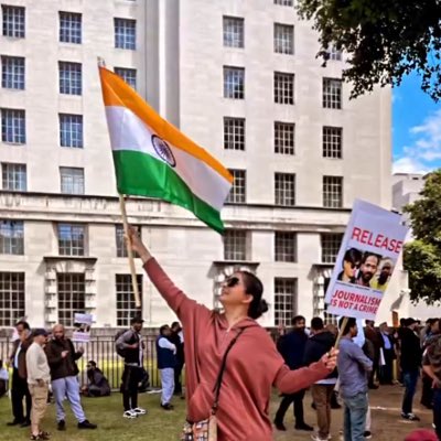 TheJadedQueen's tweet photo. #NewProfilePic #FreeZubair #FreeTeestaSetalvad #FreeUmarKhalid #London #ResistHindutvaFascism #BulldozerGenocide https://t.co/xGWfc5R3k3