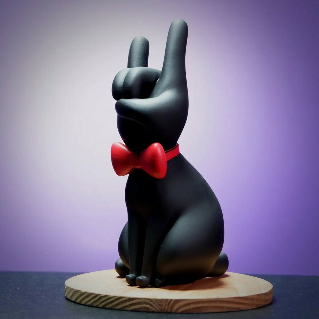 Repost from @dondifernandez_art
"JIJI"
Resin

Dondi Fernandez將RnR手勢延伸至《魔女宅急便》kiki養的黑貓吉吉身上。

#ghibli #studioghibli #kiki #jiji #miyazaki #hand #cat
#resinfigure #designertoy #arttoys