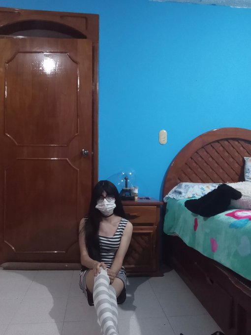 Hehe do you like my dress? :3 https://t.co/elri1f4ssJ<a href="/tag/sissy"class="tags"><span>#sissy</span></a><a href="/tag/unboxing"class="tags"><span>#unboxing</span></a><a href="/tag/femboy"class="tags"><span>#femboy</span></a>