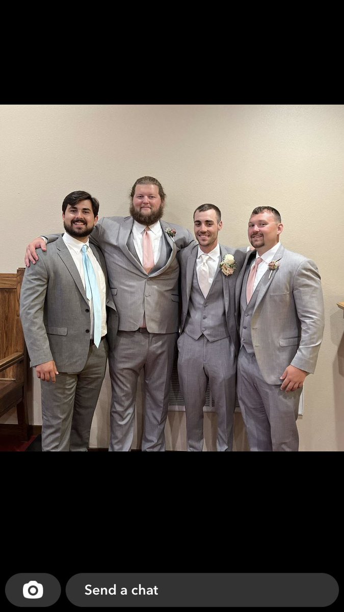 Sam_RayburnIV's tweet image. What a time celebrating my boy tie the knot @BlakeCrandall and seeing the Rebs get hot in Omaha!!! Hard to believe a week has gone by! #HYDR #cws2022 @ryanward_34 @AkinTucker @BradyJohnson07 @kylerjohnson33 @CoachSalomonsky @CoachSpeer15 @KimRayburn7