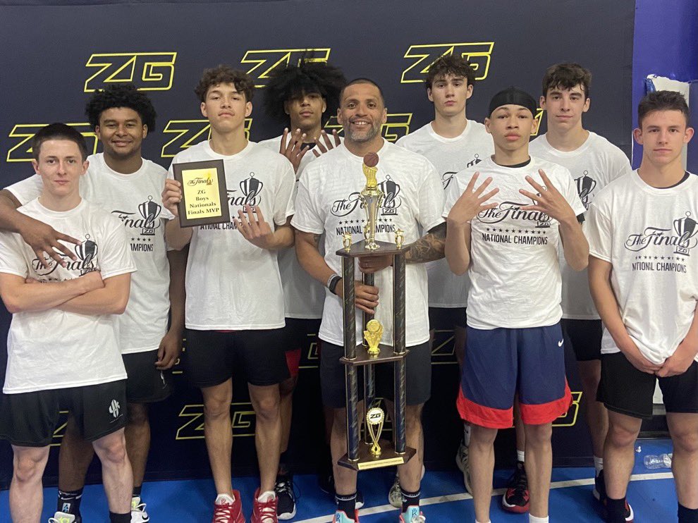 KSmith_whs's tweet image. The kid with the big Afro is a rising star he is Anthony Williams he is a Windsor warrior 2024 next up