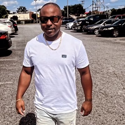 RLB34's tweet photo. #NewProfilePic https://t.co/kE1szVVSuN