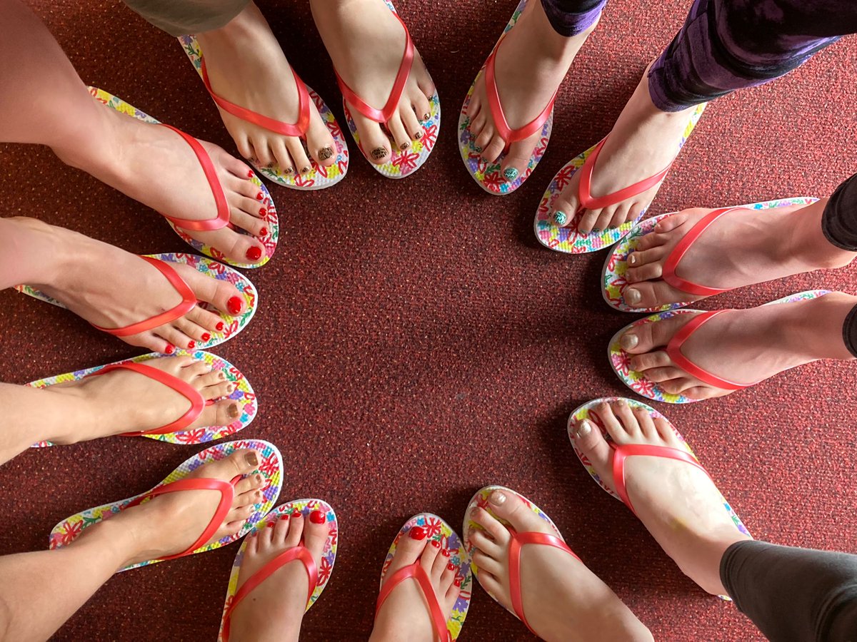 Junior boarders enjoyed a Sunday Spa Session with nails &amp; nosecco!