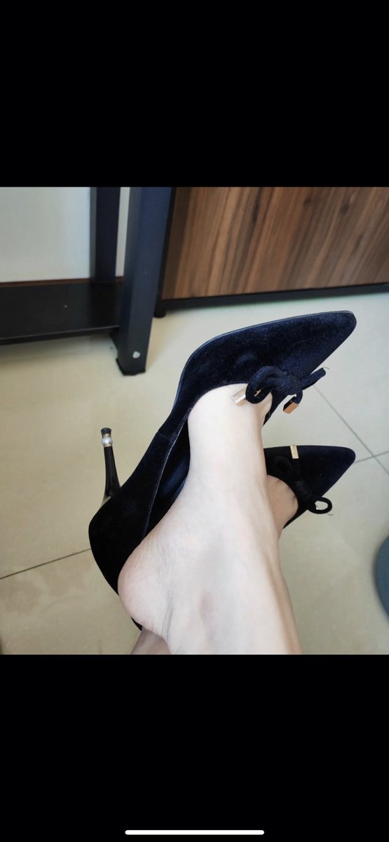wangyu970610's tweet photo. 扯着你的头发，掐着你的脖子，发疯的后入撞击淫臀泛起一阵阵臀浪，发出丧志母猪一样歇斯底里的浪叫，这样的力量感我最喜欢了

你呢？ https://t.co/svIjq3bwQ9
