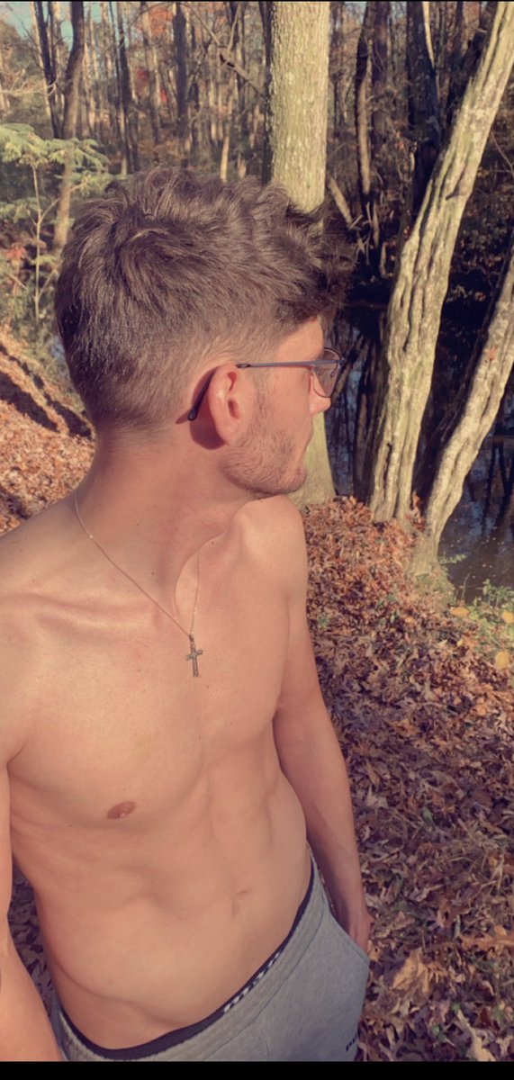 Retweet if you Wanna go on a hike w/ me? 😜😈  #gay #gayboy #gaypride #cute #onlyfans #Pride2022