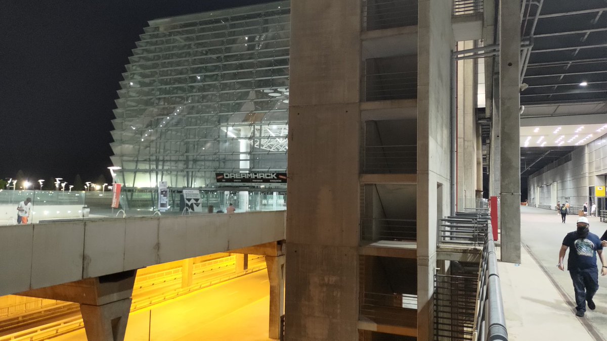 Good night and thank you Valencia!! #DHVLC22 #DHVLC2022 #esl