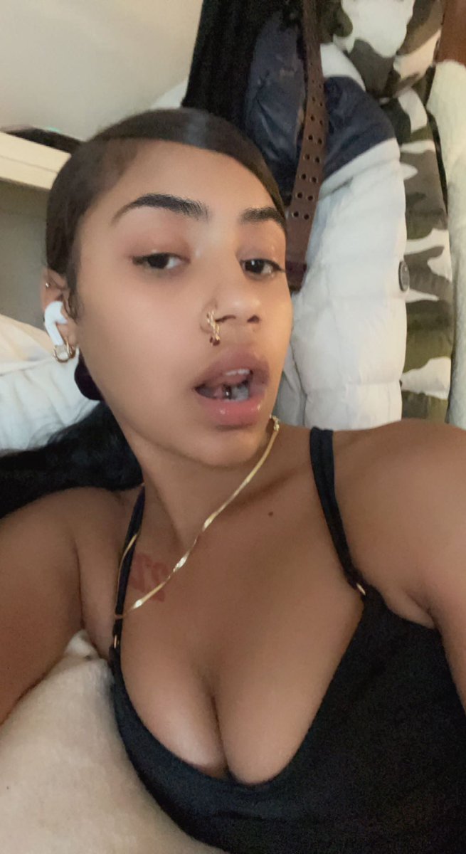 ninauchihaa's tweet photo. smd https://t.co/bgfXxEFZnY
