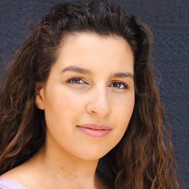 Shafali Jalota is playing Cinders, Maid Marion, Red Riding Hood. Recent performances include Susanna in Mozart’s Le nozze di Figaro with Hampstead Garden Opera and Romilda in Handel’s Serse with Opera Neo.