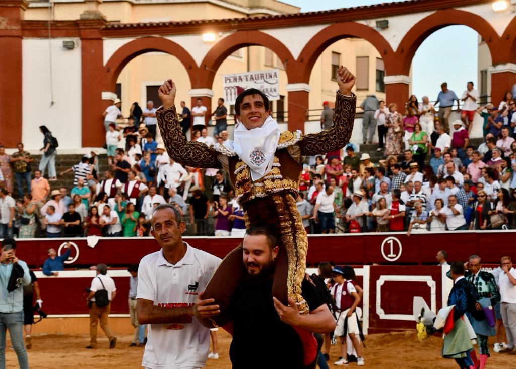 Plaza de Toros de Soria tweet media