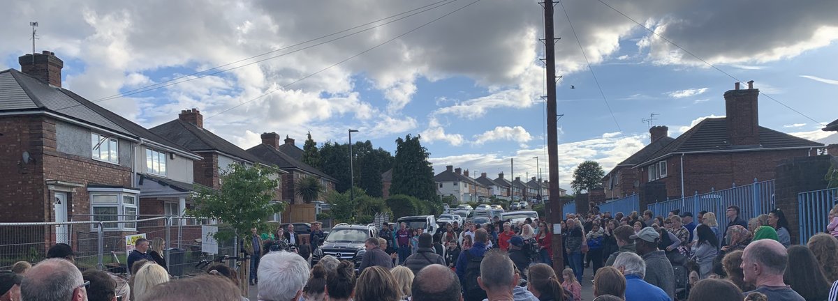 WestMidsFire's tweet image. Firefighters and officers joined members of the #Kingstanding community to pay their respects at tonight's vigil, a week after last Sunday's tragic explosion. Our thoughts remain with everyone affected by the incident.