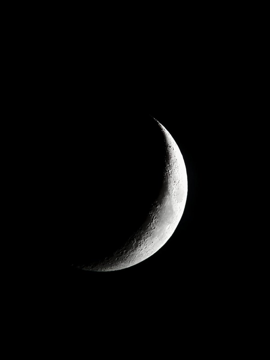 #GöğeBakmaDurağı🌜
📍Fidanlık Parkı, Edremit