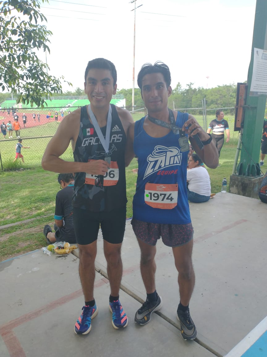 Lo de hoy carrera 5k del SNTE cede Valles SLP  3ro general 1ro Máster por fin rompimos los 17mim ruta ondulada y calorsito muy buenas sensaciones de mejorar esa marca 
Coach <a href="/ibalopma/">Coach: Miguel Á. Ibarra López.</a> 
<a href="/SumandoKMx/">Deportistas Sumando Km</a> 
<a href="/ManicomioRunner/">Manicomio Runner \m/ 🤪 \m/</a> 
<a href="/ComuniRunners/">Comunirunners</a> 
<a href="/EntreRunners/">Entre Runners</a> 
<a href="/FenixRun_Mexico/">Fénix Run</a> 
<a href="/templorunner/">@TemploRunner</a>