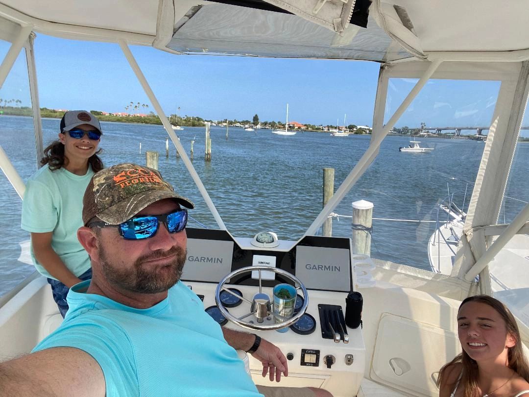 fishwmatt's tweet photo. Purchase a new boat lately? Want to learn how operate or maybe you want to have it transported. Send me a message! @capt_for_hire #CaptMatt @fishwmatt https://t.co/jAq3xFCElQ