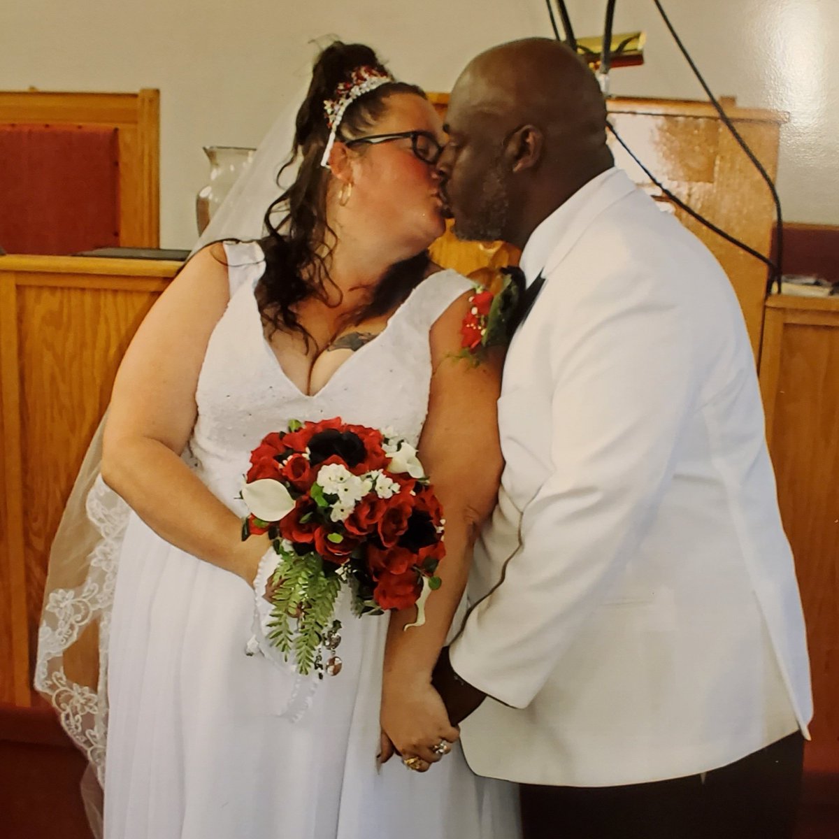 RecklessOmens's tweet photo. Happy anniversary to my husband @jayg47772 the love of my life One year down a lifetime to go #TheGradys https://t.co/3ORLD2bTo2