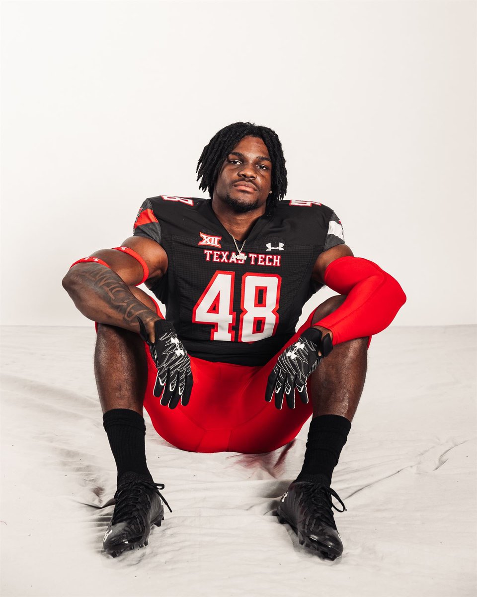 dclew_22's tweet image. Back applying pressure 🃏                         #first4🎱