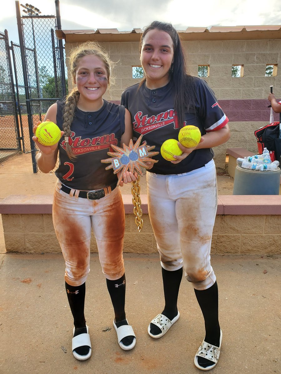 Bring out the #BoomChain 💥 #BombSquad 💣💣  <a href="/KileyChannell/">Kiley Channell</a> <a href="/peypeynamo/">Peyton Namyslowski</a>
