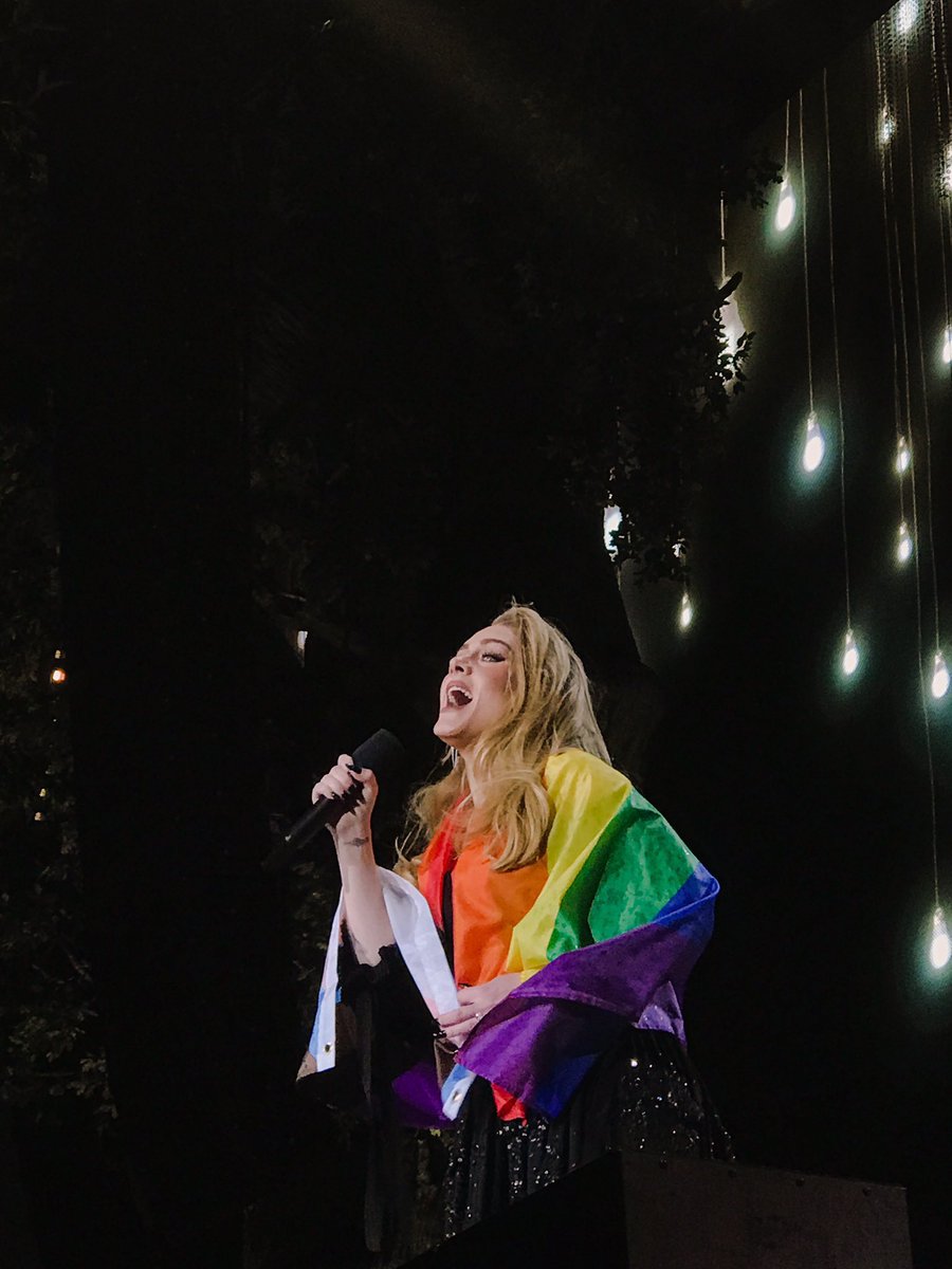 elphienthusiast's tweet image. adele: GAYS GET BEHIND ME