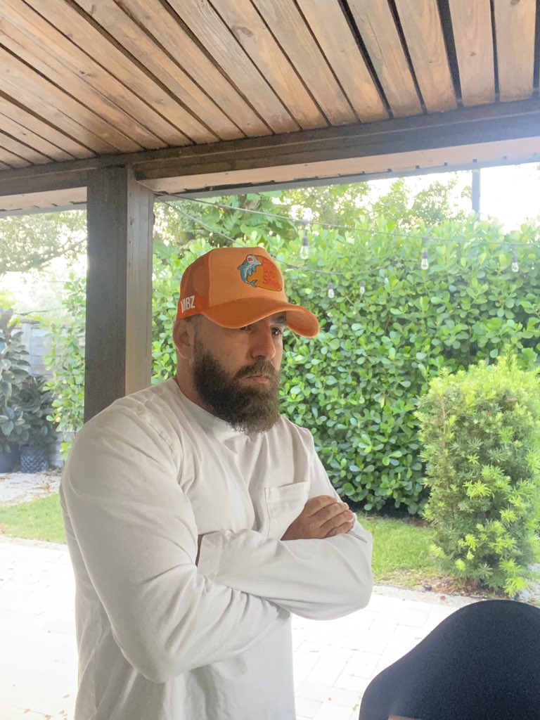 VIBZMIAMI's tweet photo. Still sleeping on these Fins Pro Shops Truckers?? 🧢
Ya’ll gonna be mad when they sell out again!! lol 😆
#FinsProShop🎣 #FinsFam🧡 #FinsUp https://t.co/DEByyq8Kpg