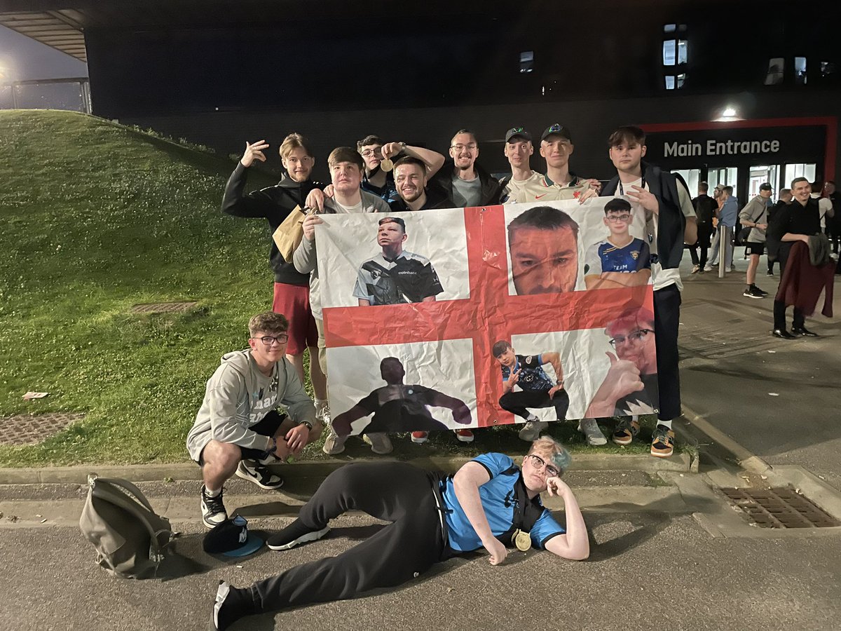 NowCynical's tweet image. BOSH