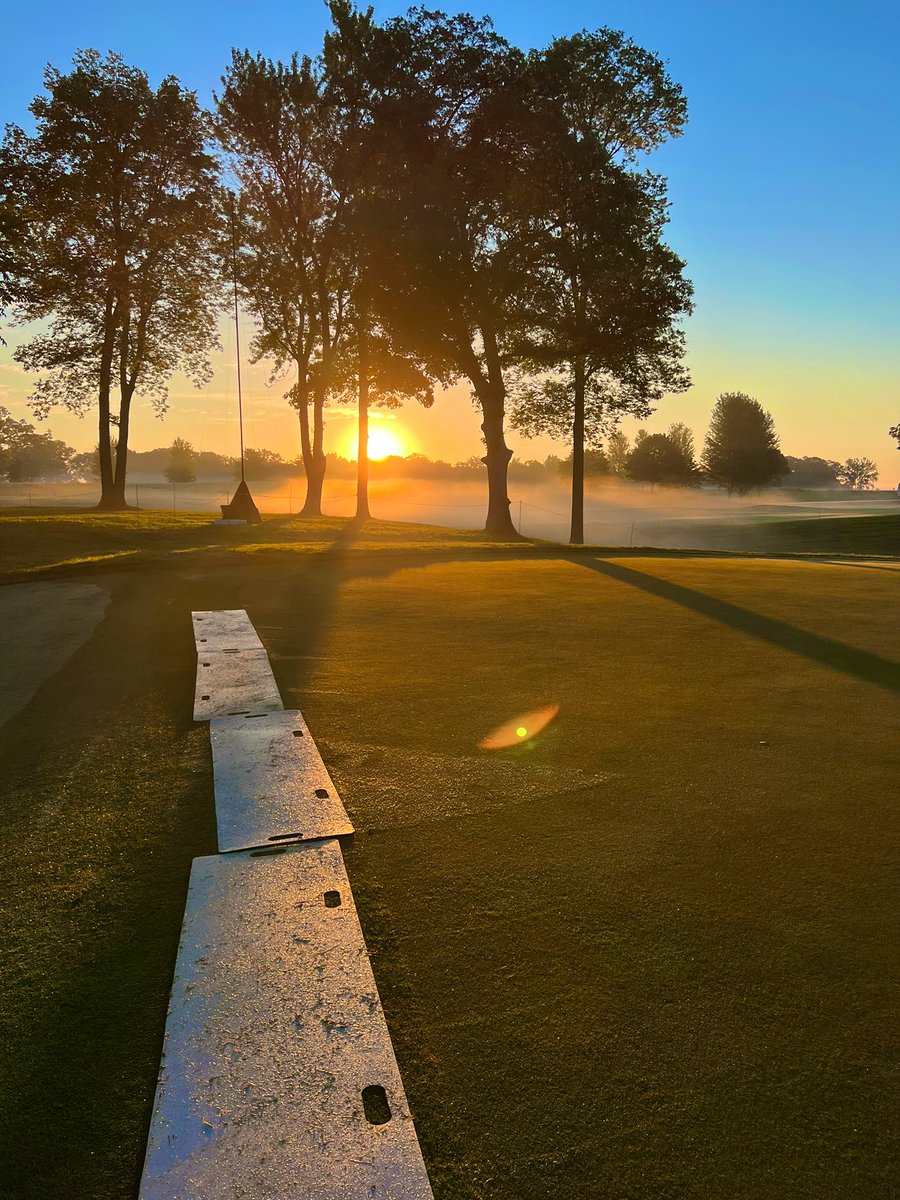 ColsonBates's tweet image. Headed back west after a great week volunteering at the @JDCLASSIC. 🚜🌾Awesome experience, and a beautiful course. @AlexJStuedemann and the entire @TPCDeereRunAGR crew are top shelf. Thanks for the good times!