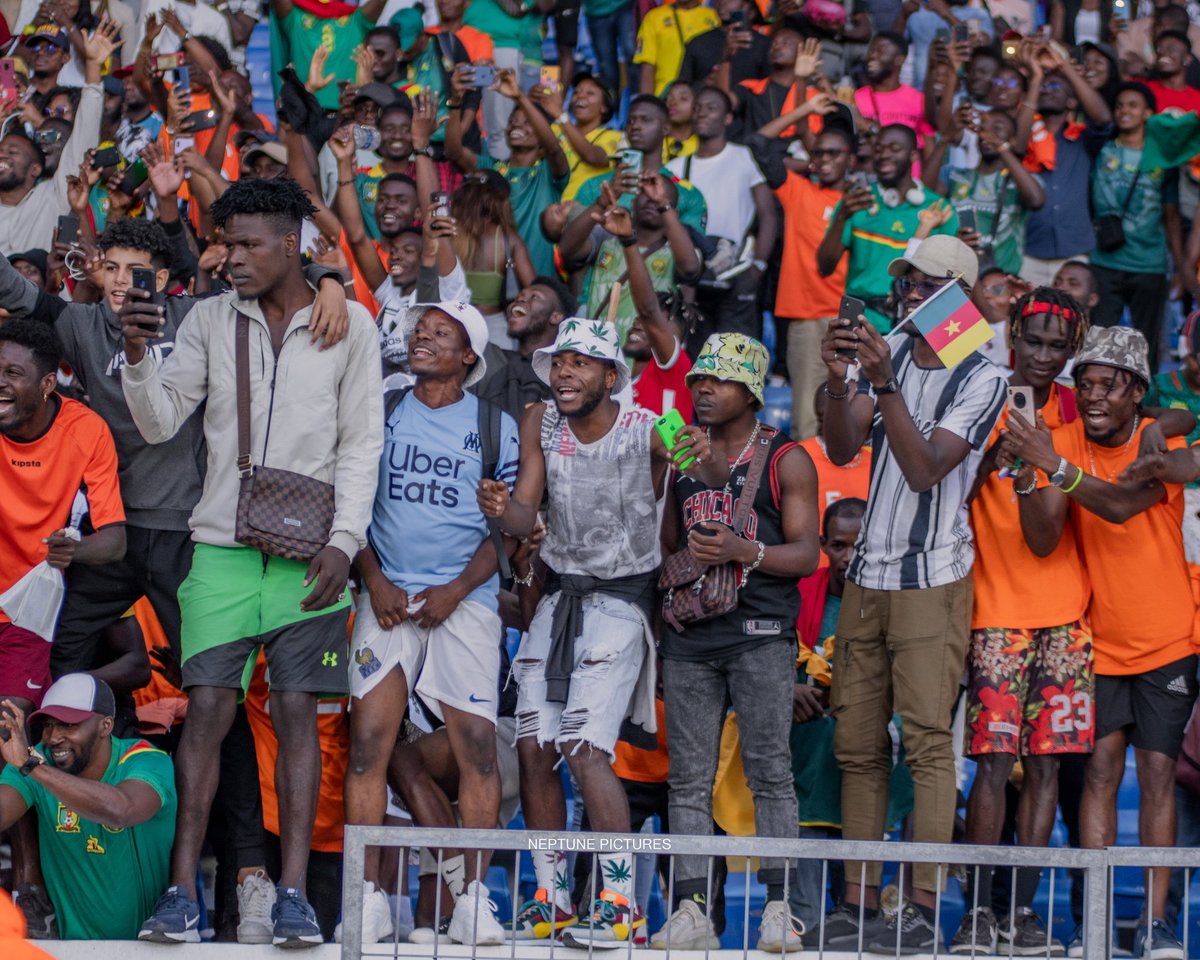 Steve_Labile's tweet photo. The President, after Today's Game 😍😍🇨🇲🇨🇲🔥🔥

#TotalEnergiesWAFCON2022 https://t.co/uJkg7O2Cn4
