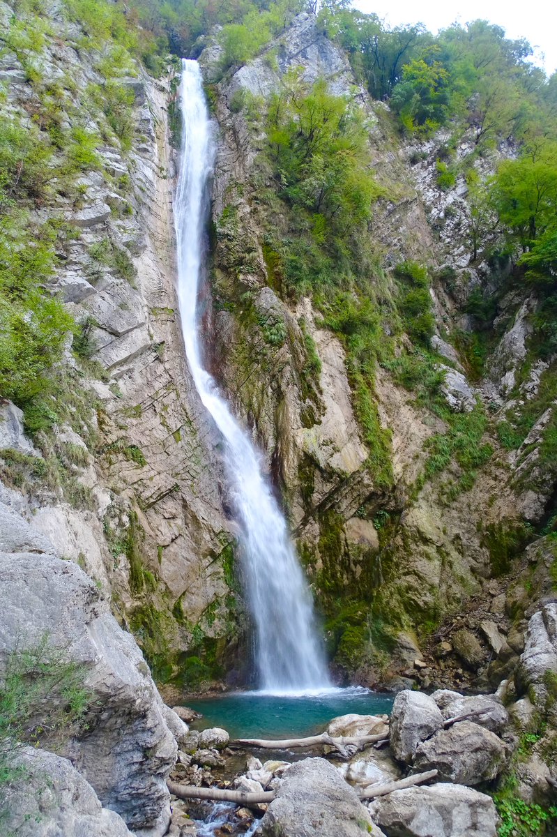 Those of you who will be exploring Soča Valley these days, here are a few ideas where to adventure in that gorgeous valley and the mountains around it: exploringslovenia.com/blog/2021/12/0…
