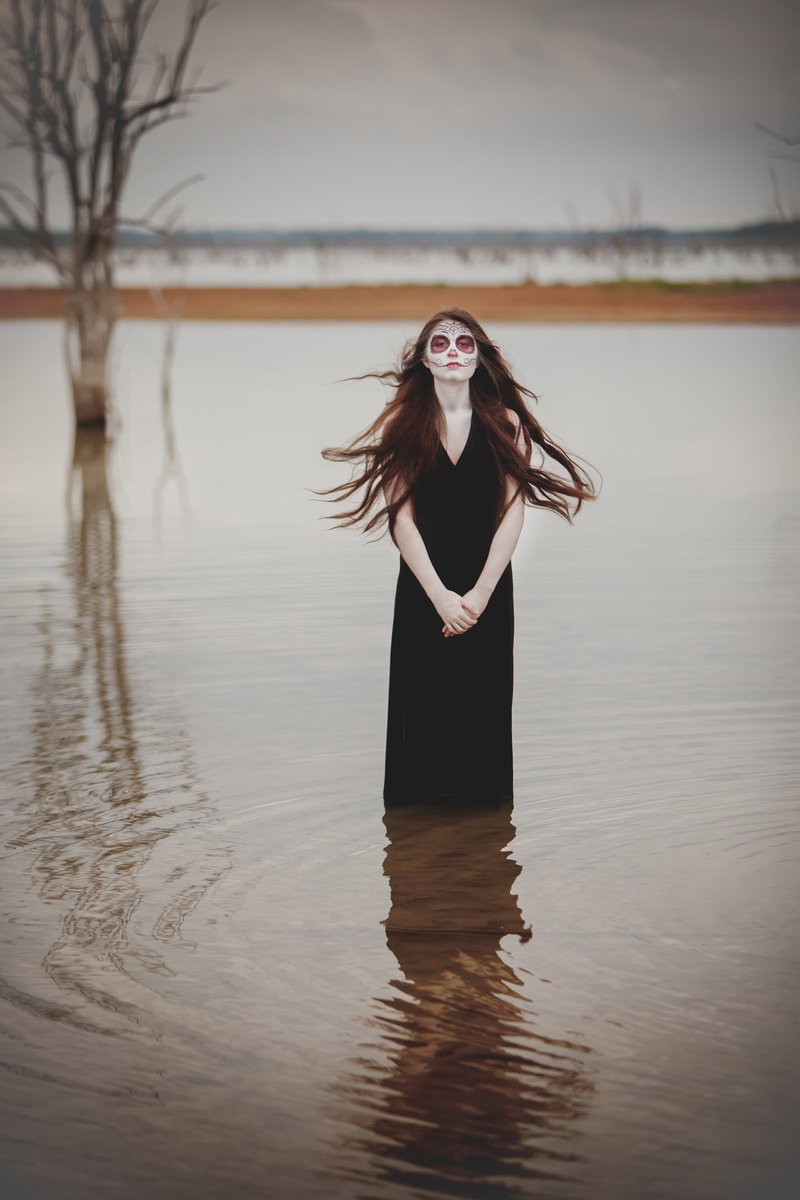Just listed this one on Objkt.

Lady of the Lake

#1of1xtz 
#1of1 
#1of1tez 

objkt.com/asset/KT1JXxNj…