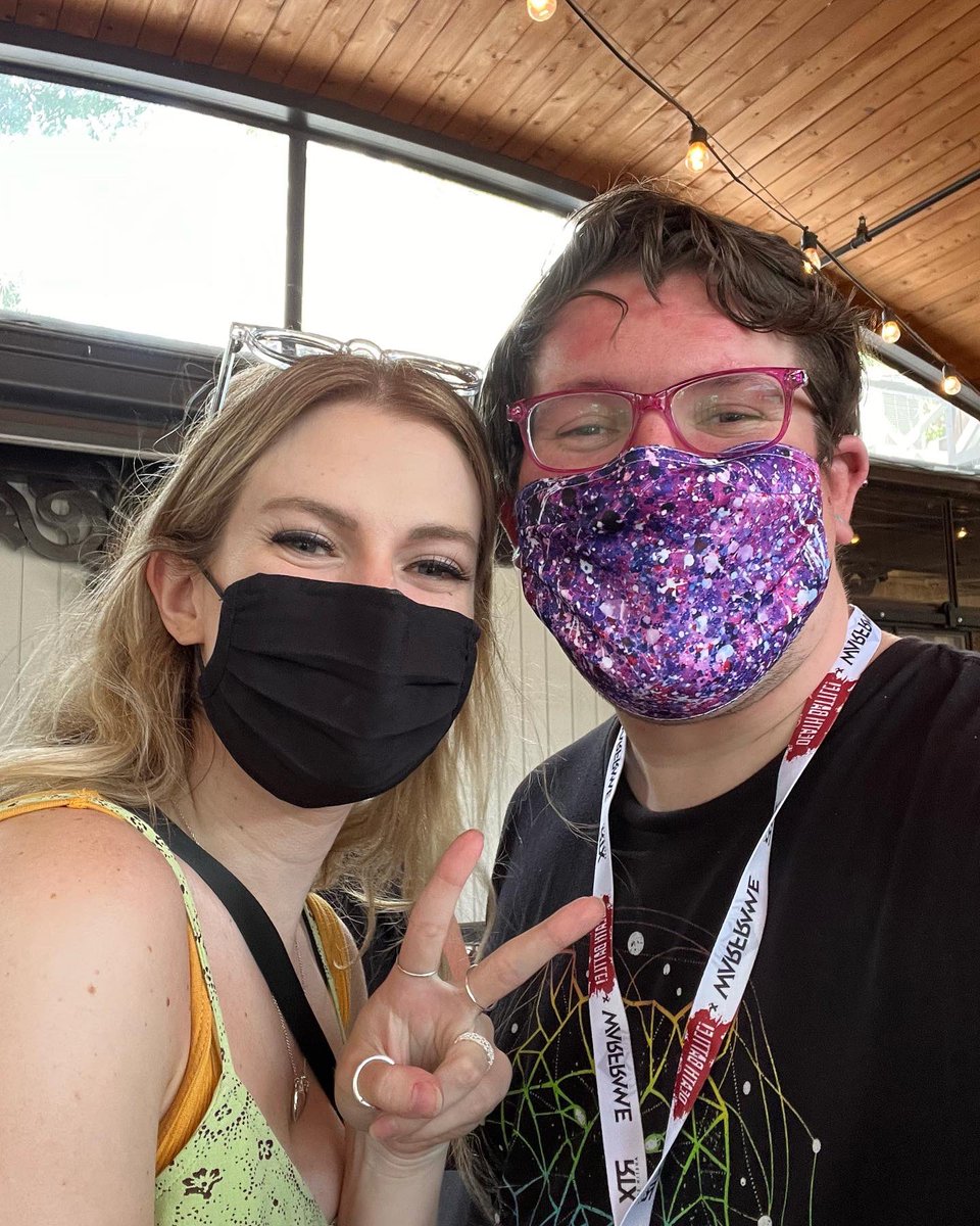 aszal1's tweet photo. Finally met all of RWBY at #RTXAustin #Rtx2018 #rtx2019 #RTX2022
@IAmLindsayJones @Kara4tx @ArrynZech @bdunkelman https://t.co/bBwCn1y5Up